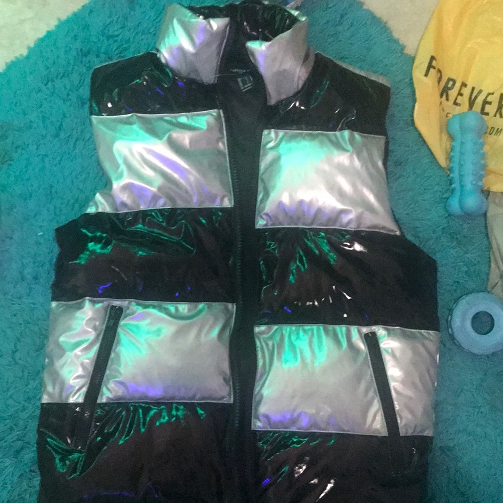 Forever 21 puff jacket black and silver